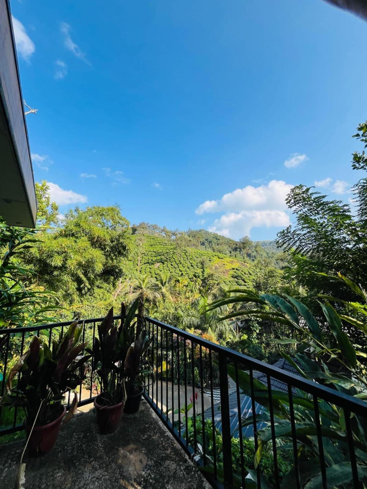 Lush Acres Villa Thekkady Ngoại thất bức ảnh
